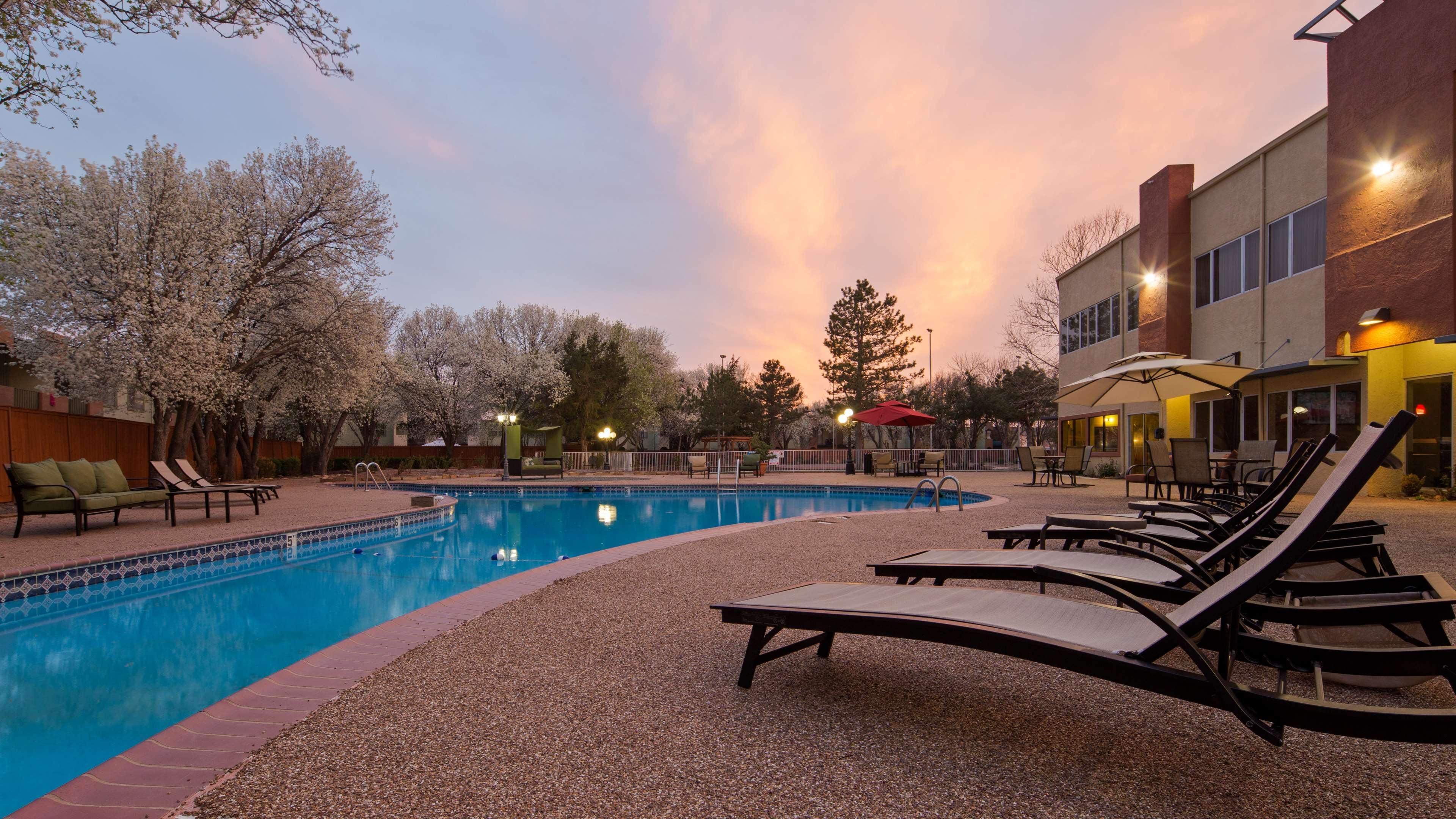 Hotel Surestay By Western 2*