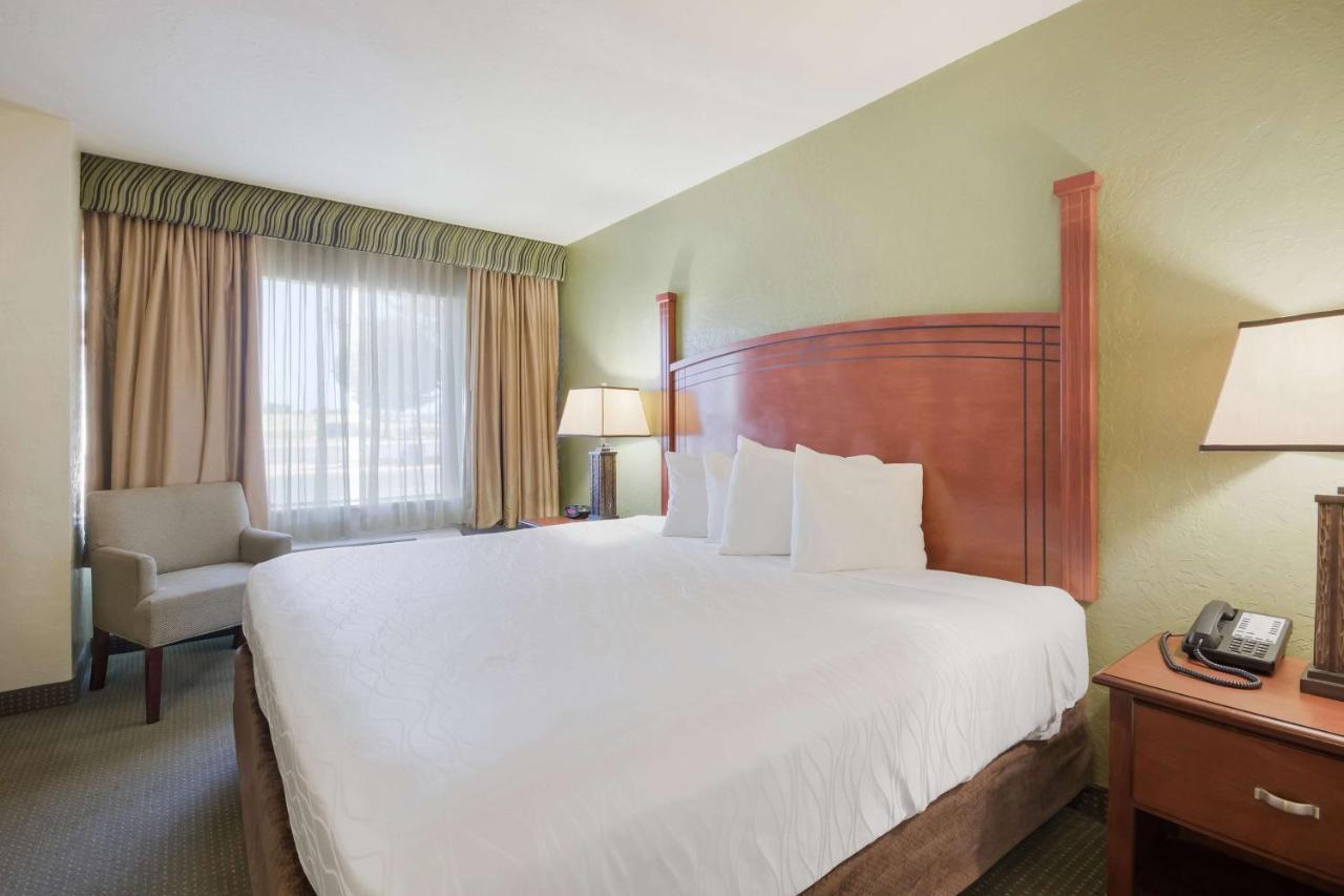 Hotel Surestay By Western Lawton
