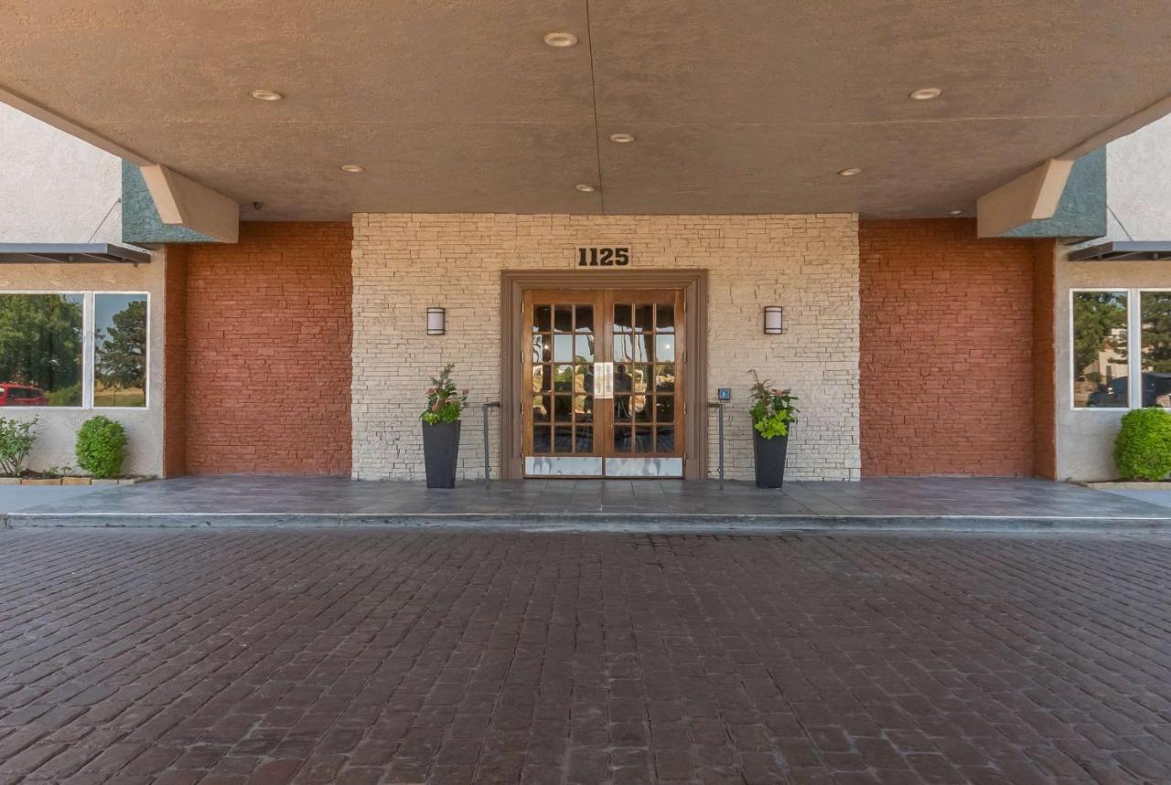 Surestay By Western Hotel