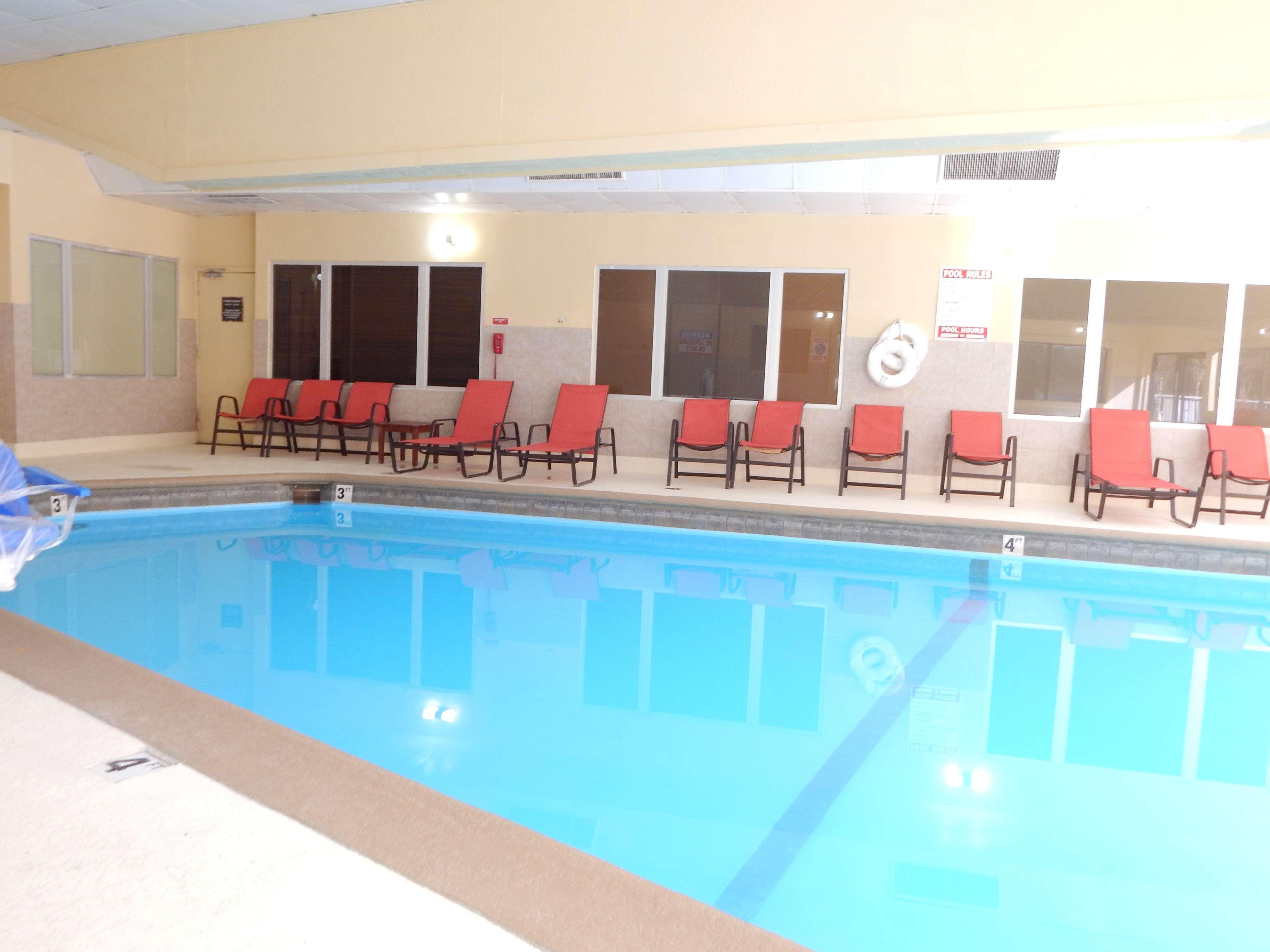 Hotel Surestay By Western 2*
